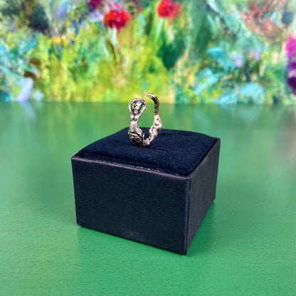 Handcrafted Silver-Plated Flower ring | Venus