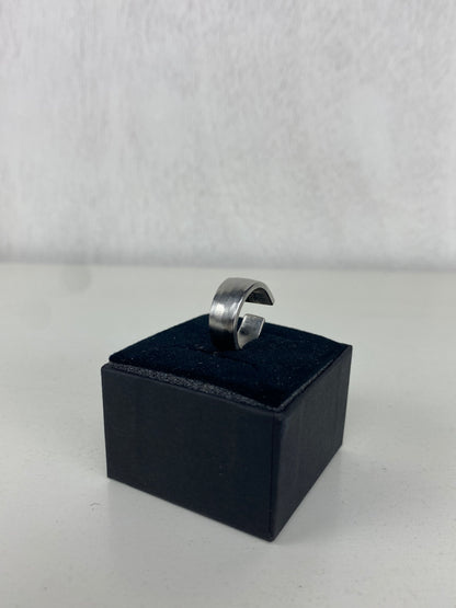 Handcrafted Stainless Steel Dented Spoonring