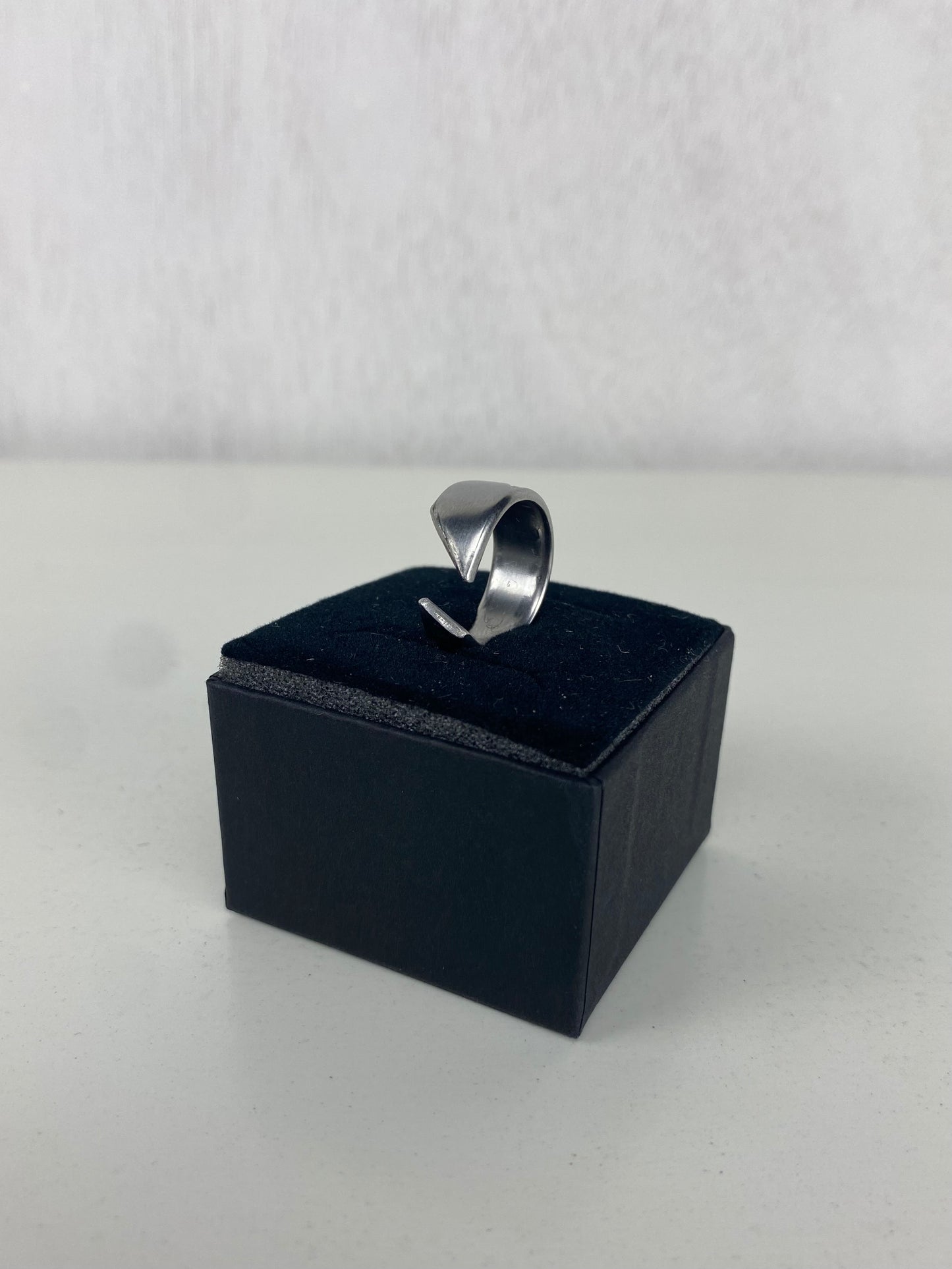 Handcrafted Stainless Steel Spoonring