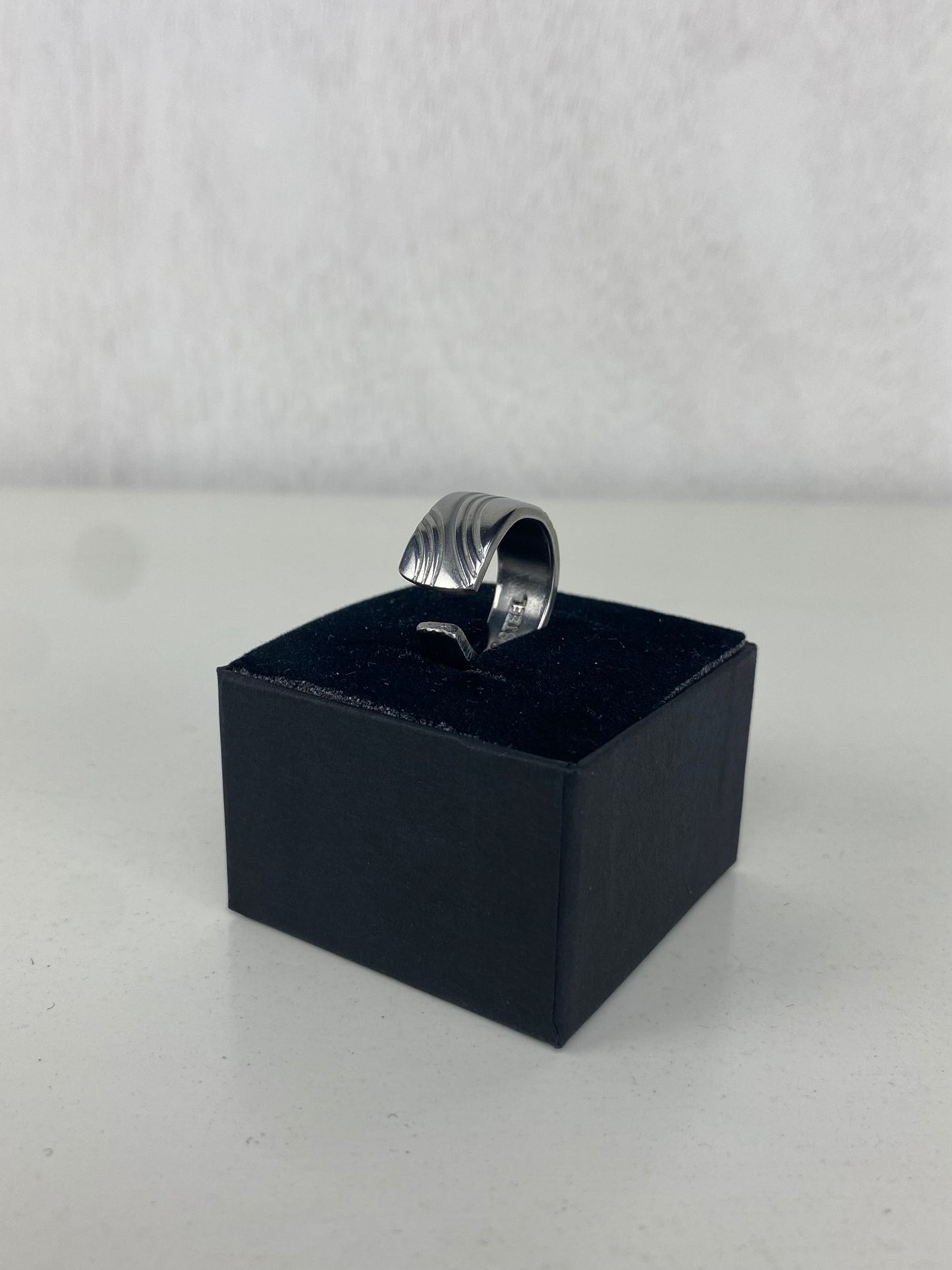 Handcrafted Stainless Steel Spoonring