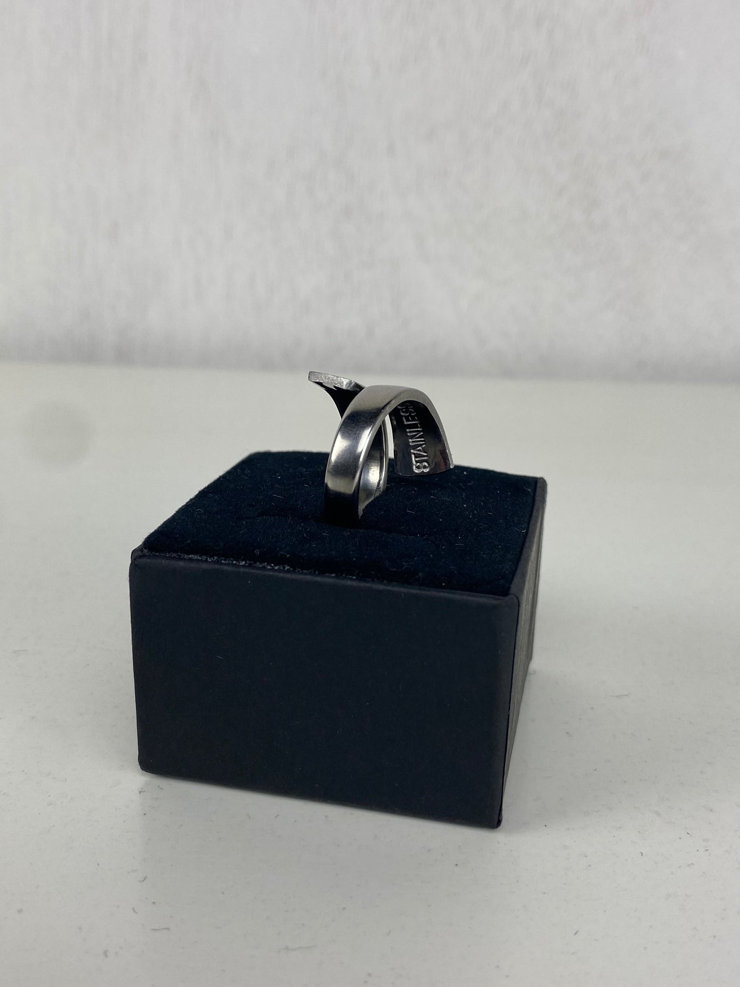 Handcrafted Stainless Steel Spiral Spooring