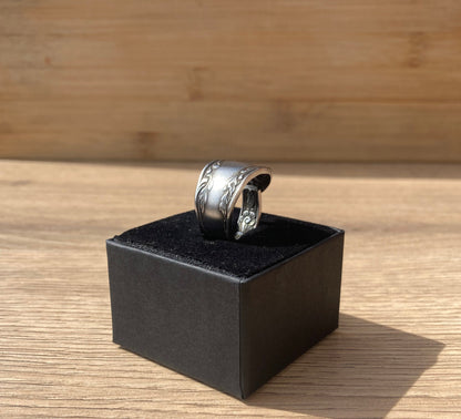 Handcrafted Vintage Spoon Ring - Stainless steel | Mystic