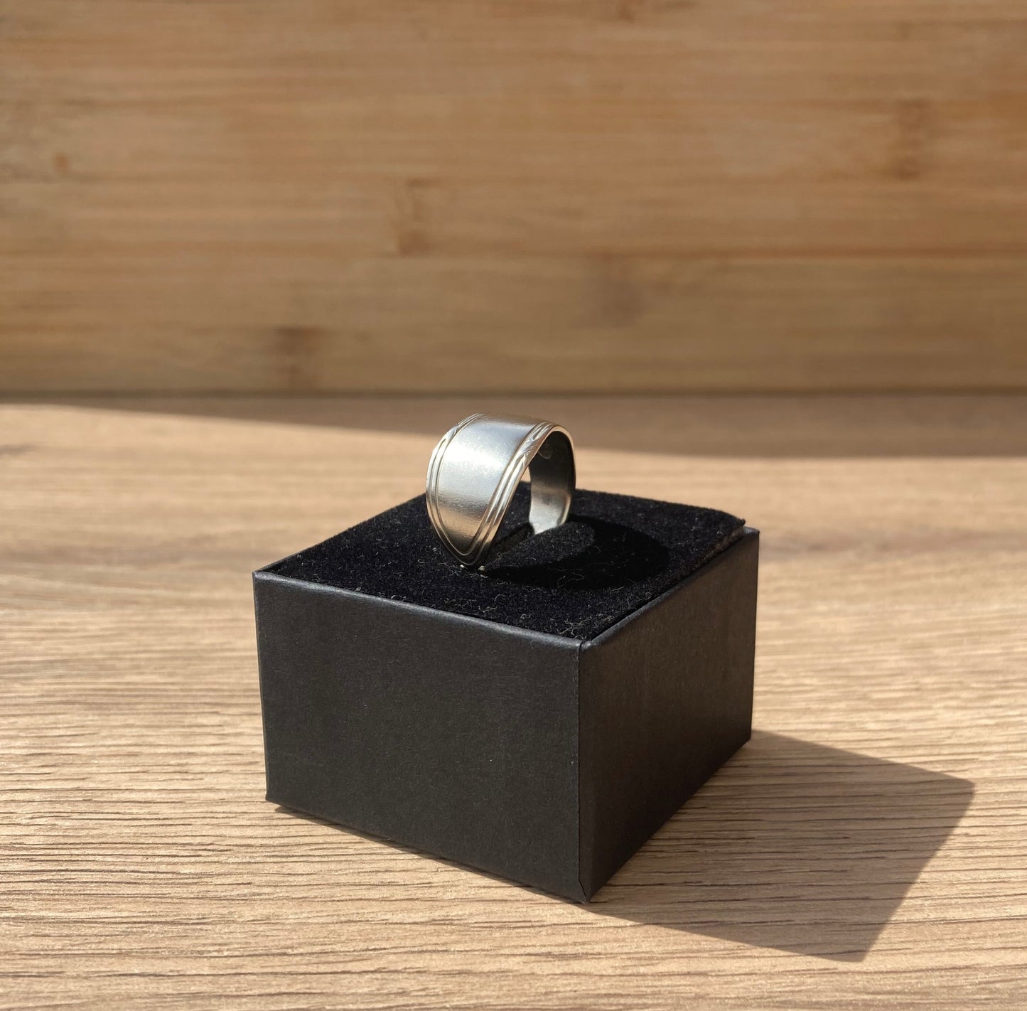 Handcrafted Vintage Spoon Ring - Alpacca Alloy | Ribbon